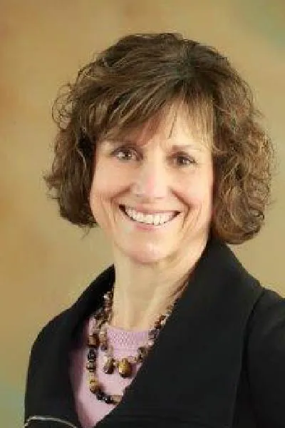 Erin Nuxoll